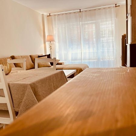 Premio Real 18 Apartment Gijon Exterior photo