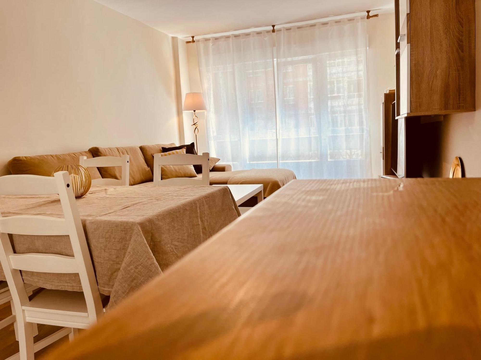 Premio Real 18 Apartment Gijon Exterior photo