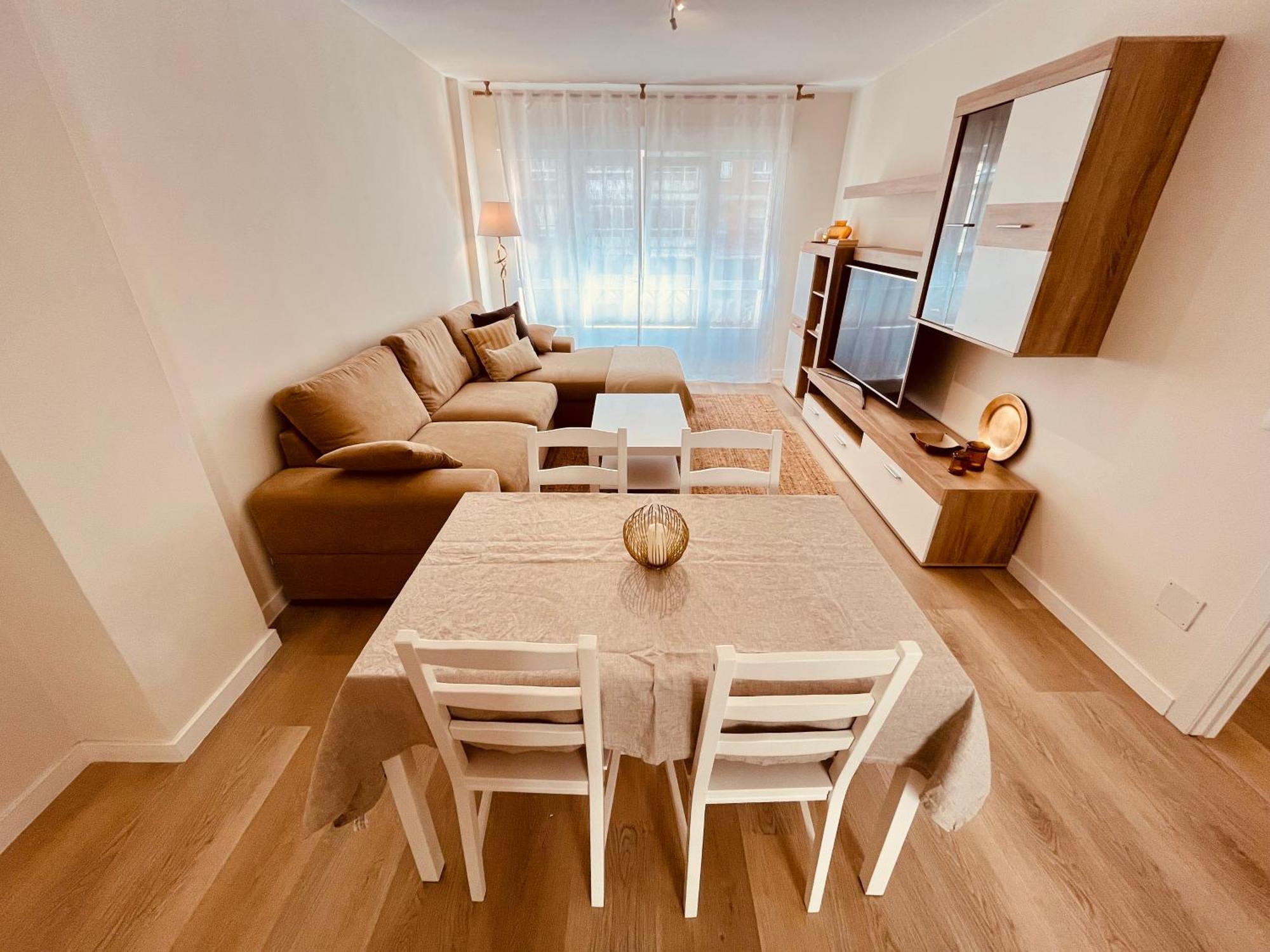 Premio Real 18 Apartment Gijon Exterior photo