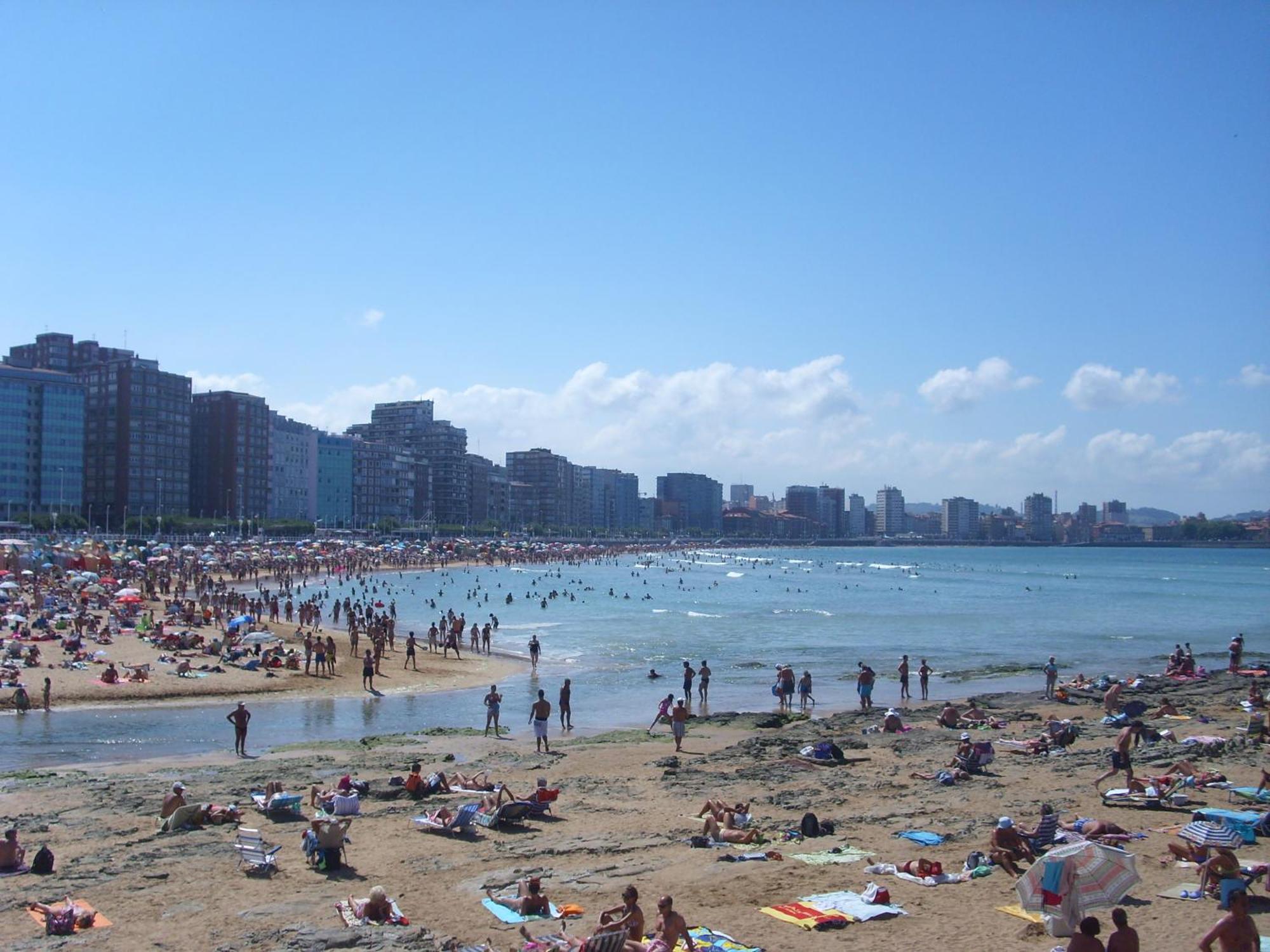Premio Real 18 Apartment Gijon Exterior photo